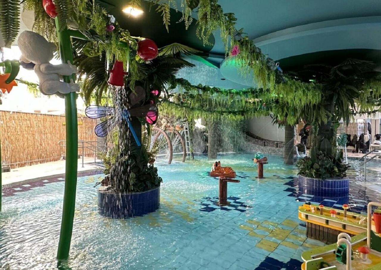 Cherry Apartmanhaz ชาร์วาร์ ภายนอก รูปภาพ